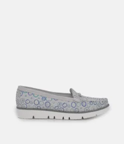 Vittoria Mengoni Gorgeous Grey Circle Loafers