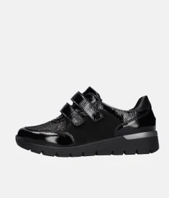 Waldlaufer Fashionable Black Double Strap Sneakers
