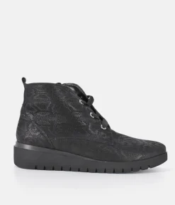 Waldlaufer Stylish Black Snake Wedge Ankle Boot