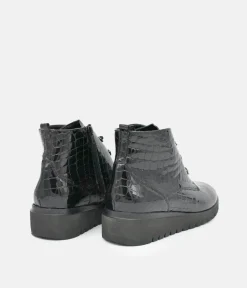 Waldlaufer Stylish Black Wedge Ankle Boot