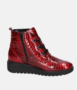 Waldlaufer Stylish Red Wedge Ankle Boot